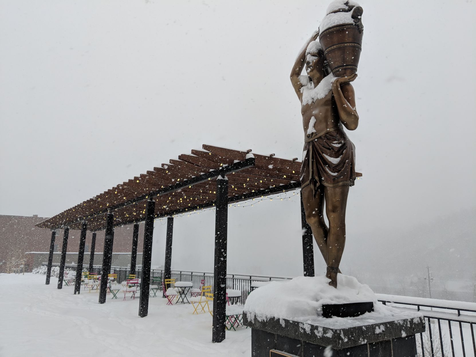 2018-12-09 Snow - Water Bearer Statue
